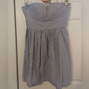 Seersucker blue sweetheart neck dress, size 10